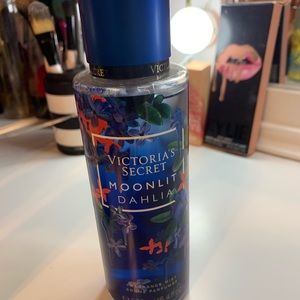 Victoria’s Secret Moonlight Dahlia